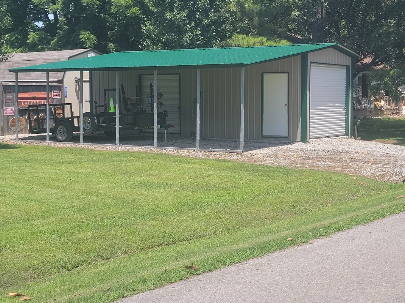 Professional lawn mowing in Batesville AR by Do-Right Lawn Service