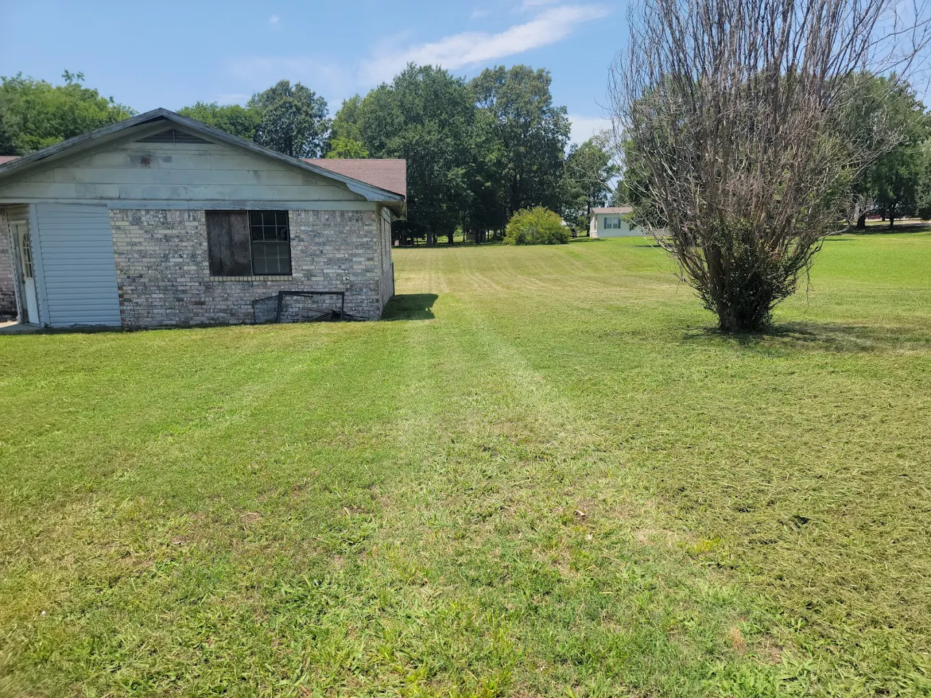 Lawn mowing and seasonal maintenance near Batesville Arkansas